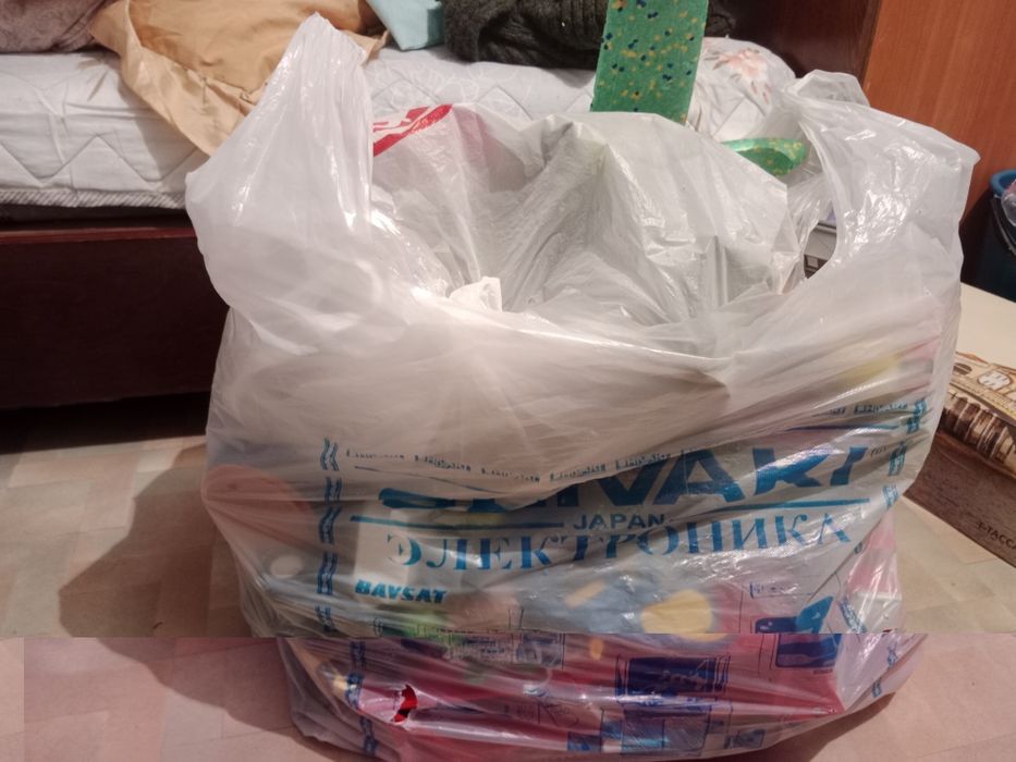 Продаю детские игрушки для мальчика