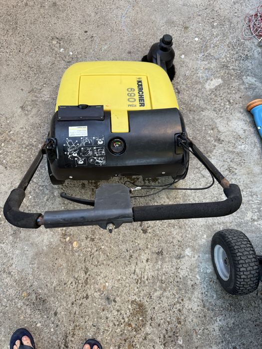 Lama zapada moto.  Stivuitor atv tractorase motosape masina tuns iarba
