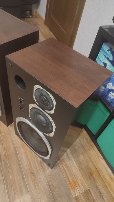 Продам акустику Coral X-VII