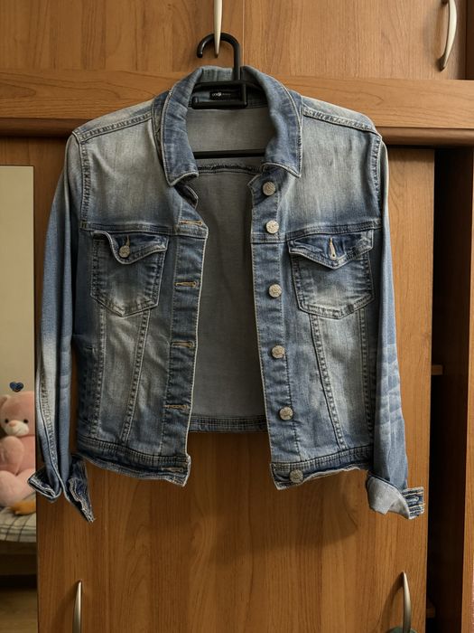 Джинсовая куртка