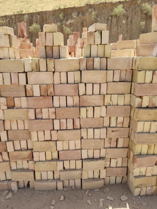 Pishiq G'isht zavod narx. Poltara va standart razmerlar bor