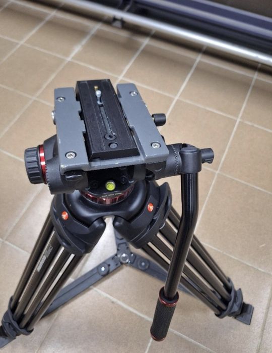 Штатив Manfrotto
