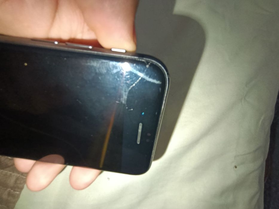 Iphone 8 ideal.
