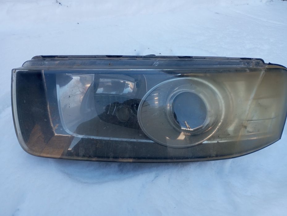 Каптива фар левая стекло целая