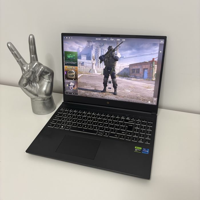 Laptop Gaming PCSpecialist / TongFang – i7-13700H, RTX 4060 8GB, 64GB RAM 3200MHz, 2TB, 240Hz