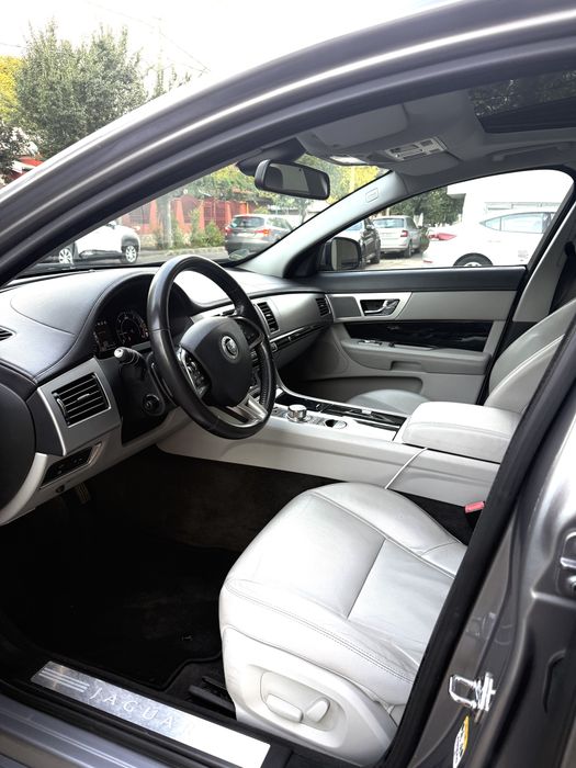Jaguar XF 2012  Euro 5 km reali si verificabili