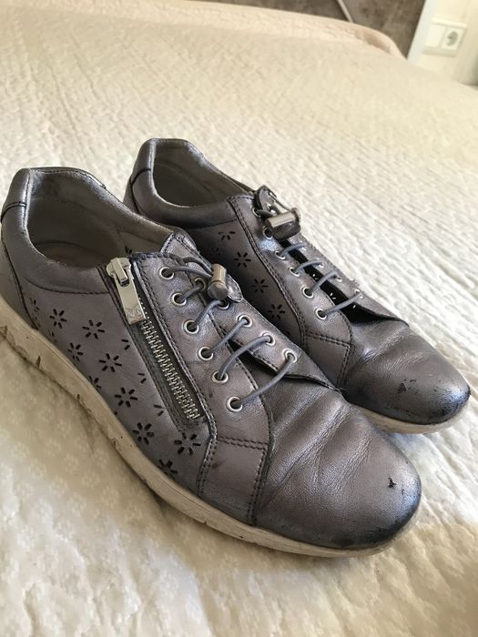 Женский обувь