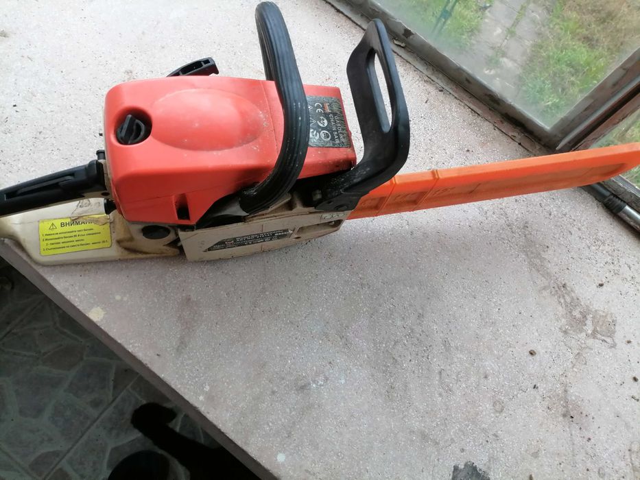 Електрически трион - резачка за дърва Lion