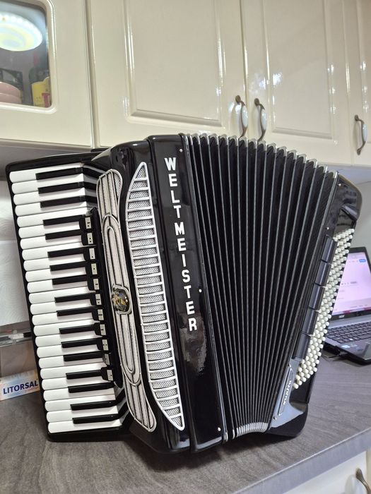 Acordeon profesional Weltmeister Supita cassotto 2/2