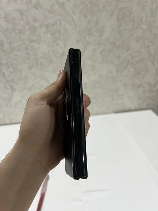 Samsung galaxy z fold 3