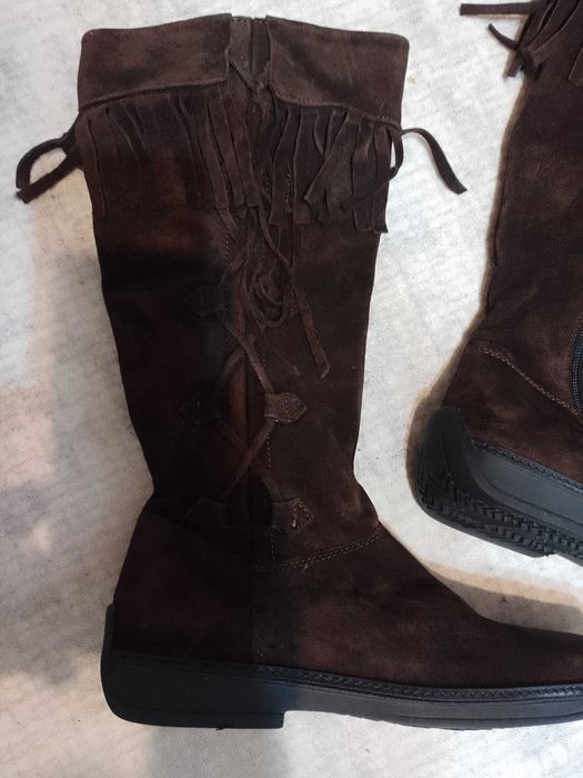 Нови ботушки велурени 37 н.