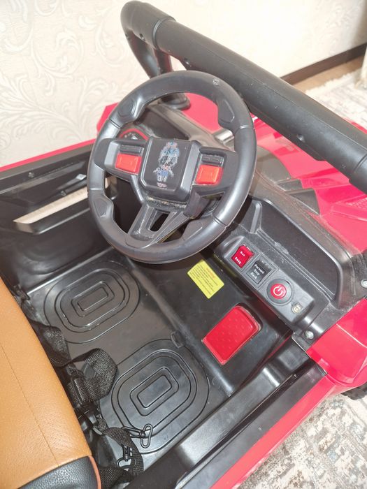 Детская машинка для мальчика