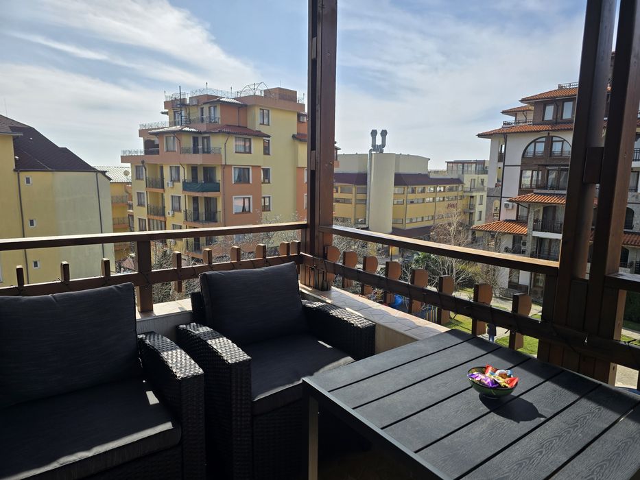 Продава се Тристаен апартамент в Свети Влас - 100 кв.м за 1173 €/кв.м - Снимка #16