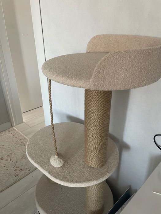 Домик для кошек новый