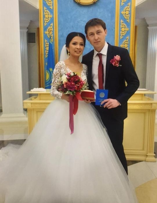 Свадебное платье