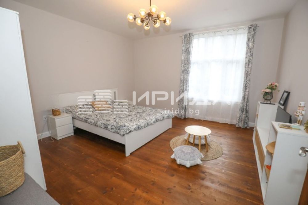 Двустаен апартамент в центъра