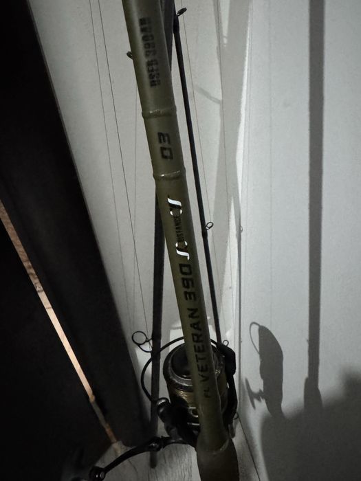 Фидер  PRO FL Veteran 3,9  с макара Макара Tubertini Dark 5000