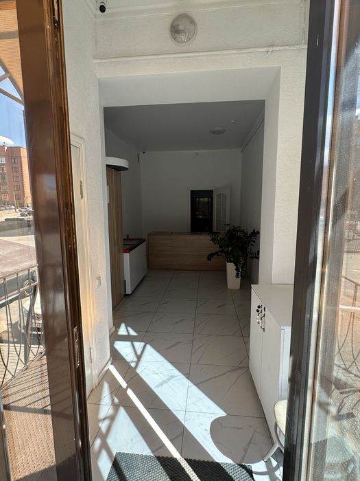 Срочно Коммерческое помещение батыс -2