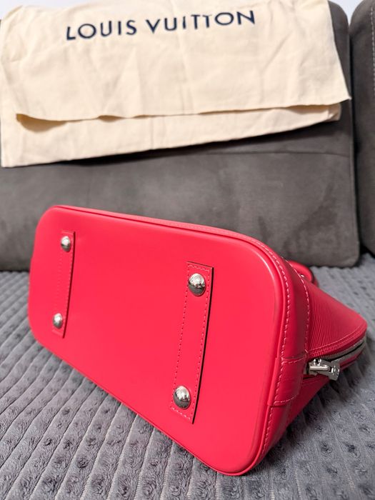 Geanta Louise Vuitton Alma Epi