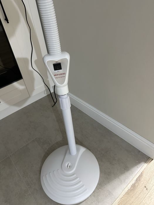 Лампа для космитолога