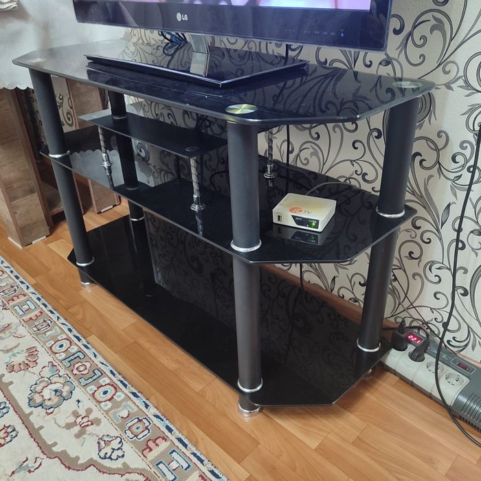 Тумпа под телевизор