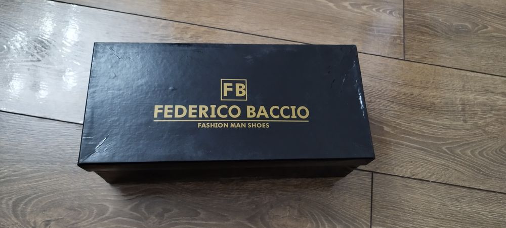 Продаются мужкие лоферы