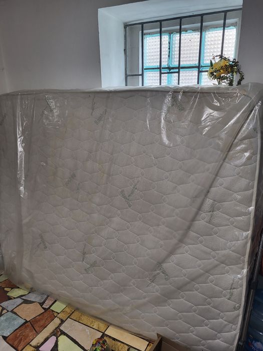 Отдам даром матрас