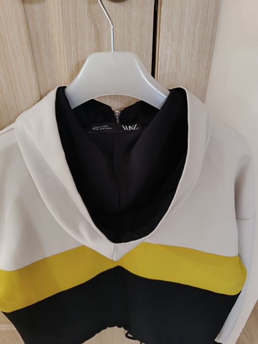 Zara кофта на девочку