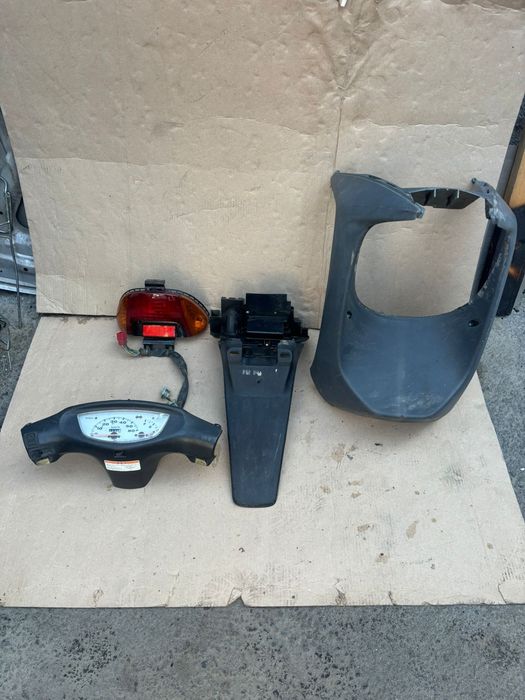 Продам запчасти на мопед разные