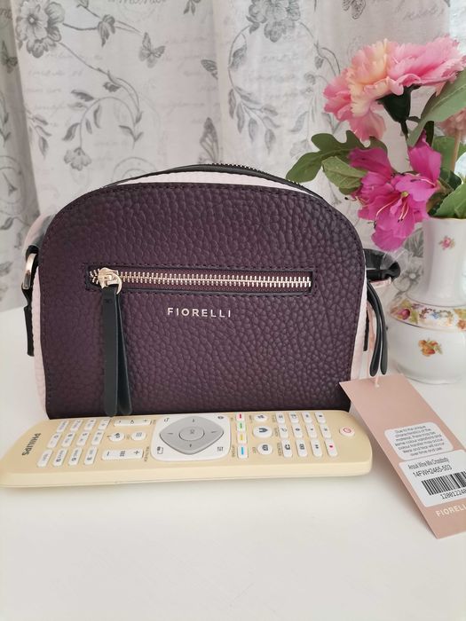 Чисто нова дамска чанта Fiorelli