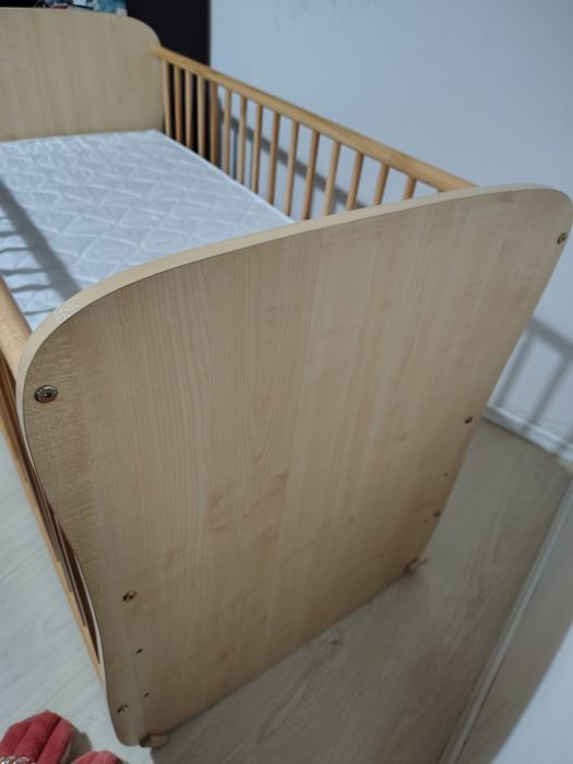 Vând pătuț nou nu a fost deloc folosit doar montat.