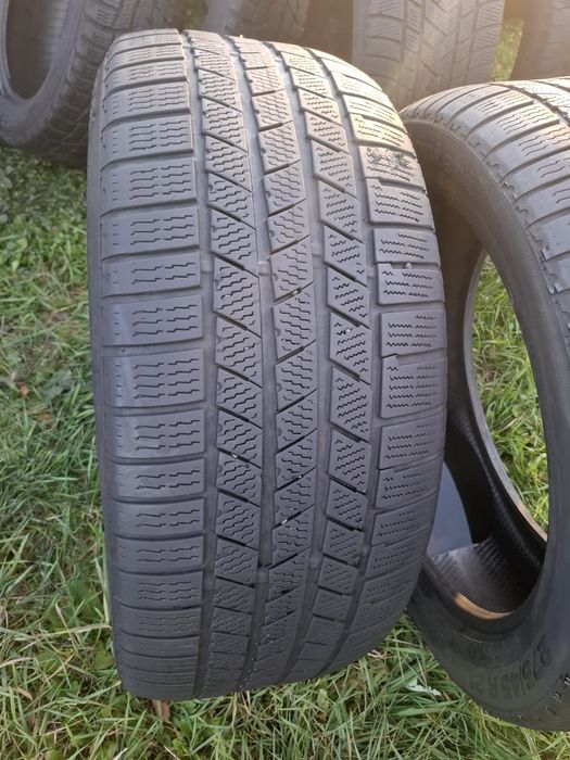 Vand 2 anvelope 275 45 21 continental de iarna bune