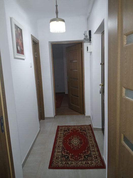 Închiriez apartament 2 camere nedecomandate