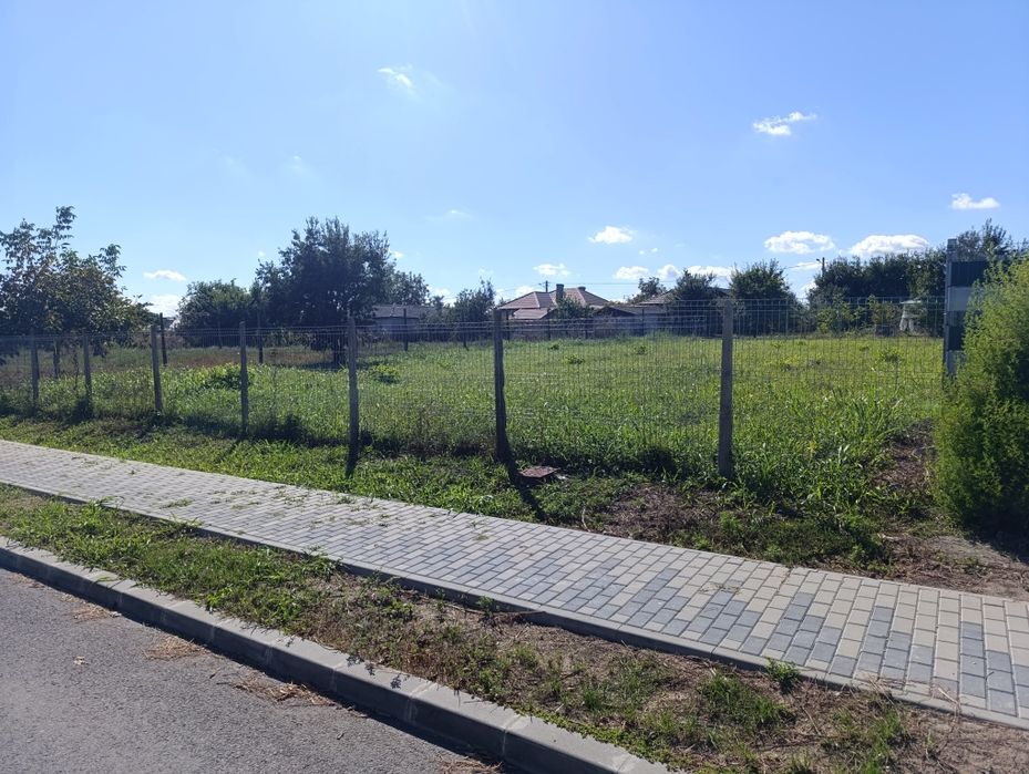 Teren de vânzare