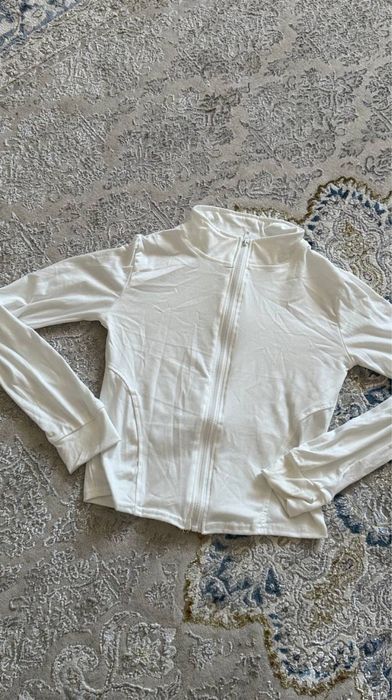 спортивный рашгард