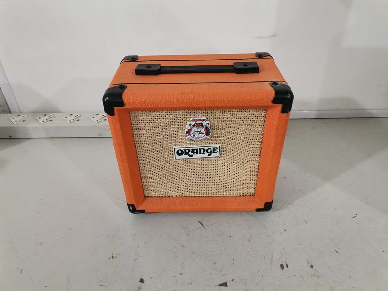 Кубе   -  Orange