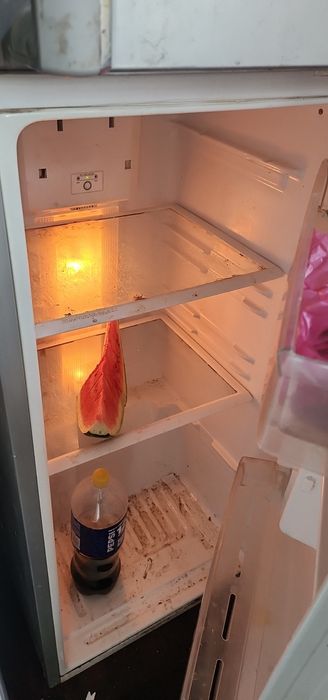 Muzlatgich sotiladi ideal xolatdagi LG 2 qavat