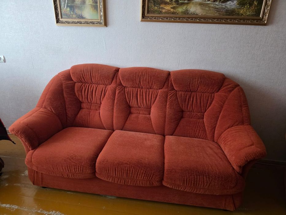 Продам диваны,тумбы