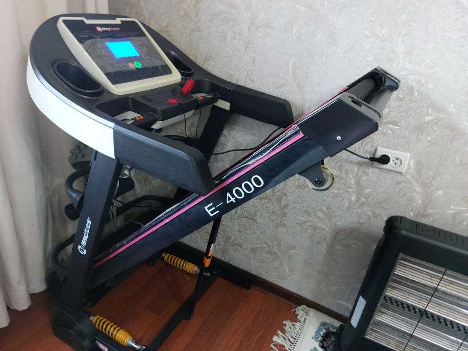 Беговая дорожка - Yugurish yo'lakchasi: Max Fitness E-4000