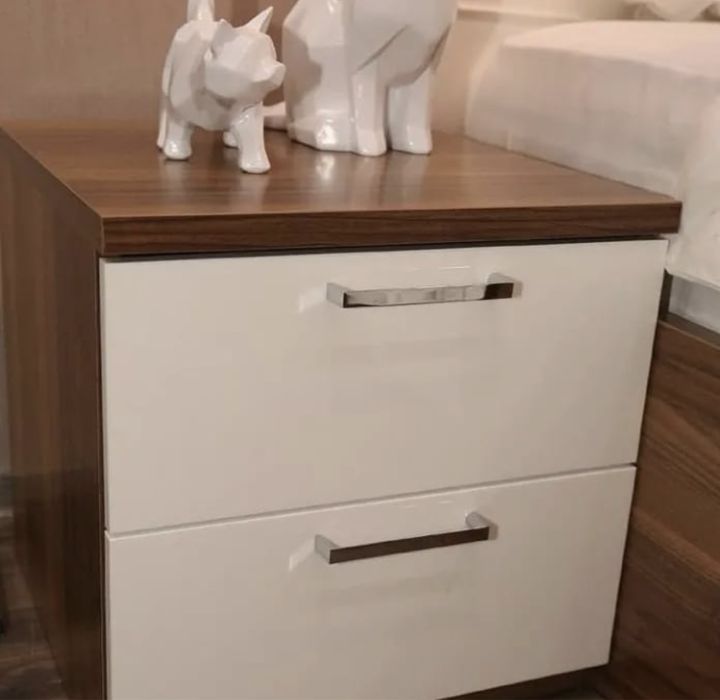 Продам спальный гарнитур