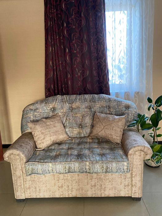 Продам новый интерьерный диван-софу