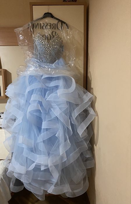 Продавам рокля - S/M