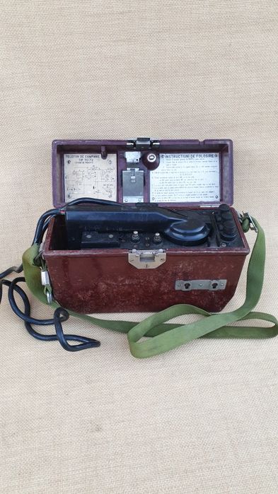 Telefon militar  F-1600