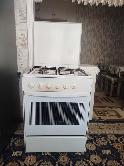 Газовая плита б/у.