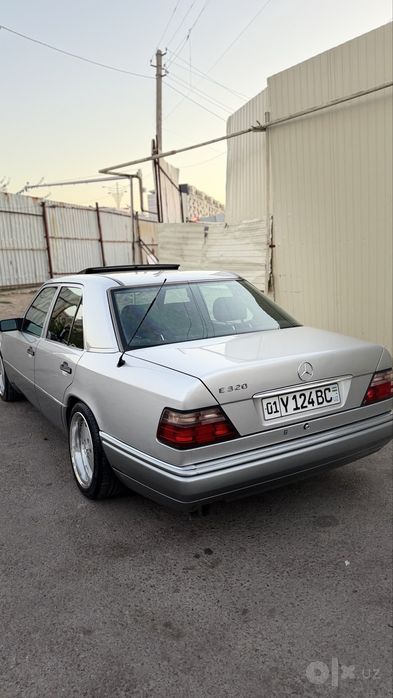 Mersedes 124  sotiladi  1992  E 500