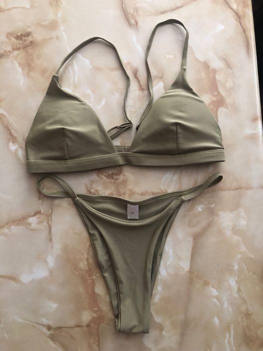 Бански костюм от две части