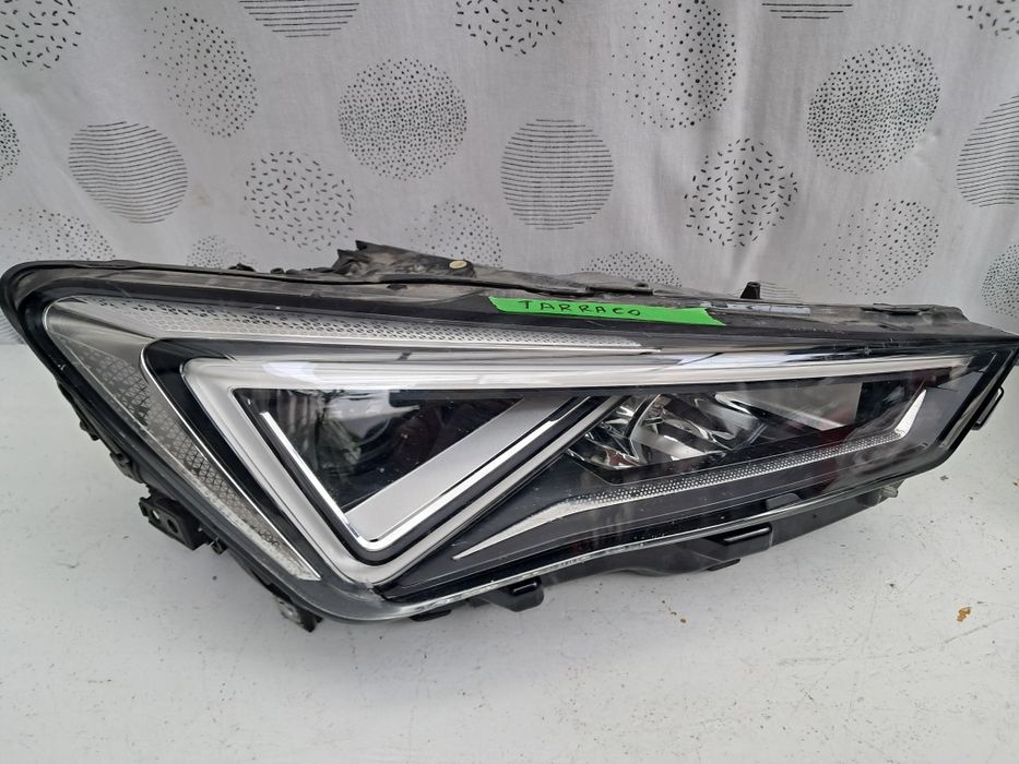 Фар  халоген  Seat Tarraco 2022г