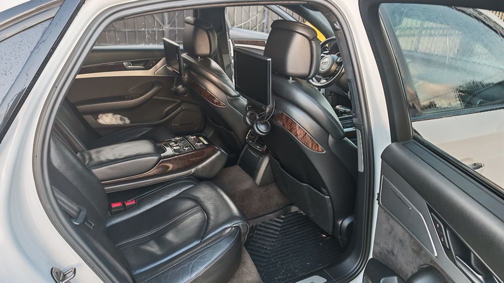 Vând audi a8 long(URGENT)