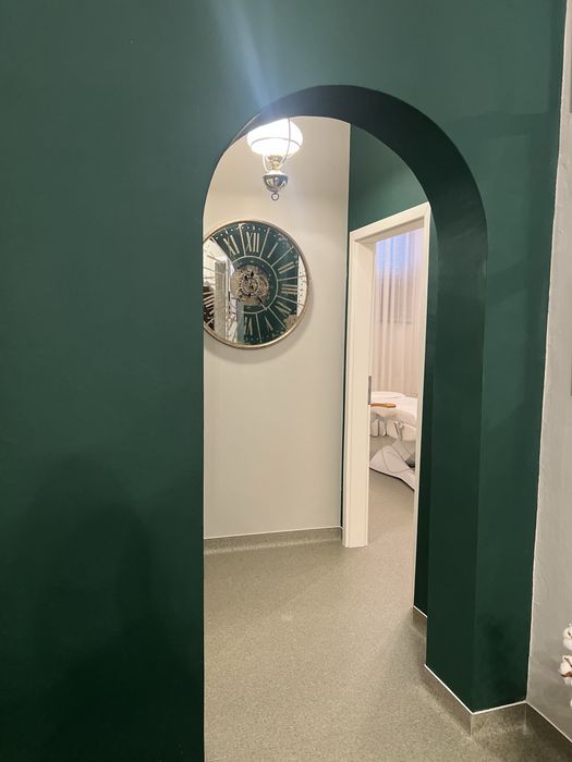 Vand salon/clinica complet amenajat pentru functionare