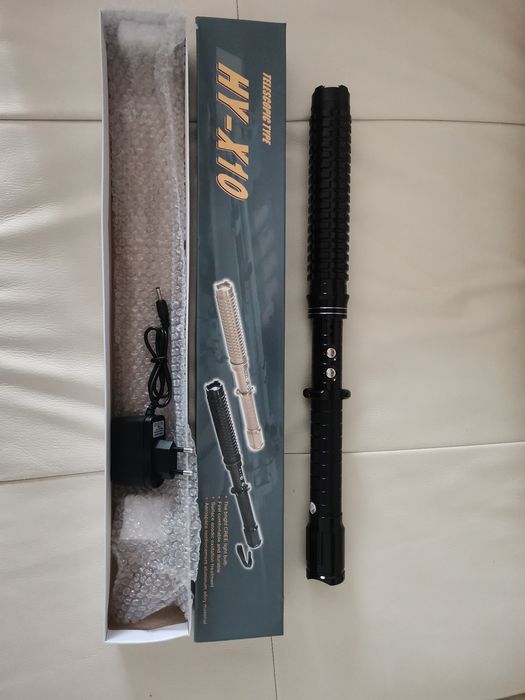 Basfin Telescopic cu Electrosoc si Lanterna HY-X10? (50cm lungime deschis, 42cm inchis)